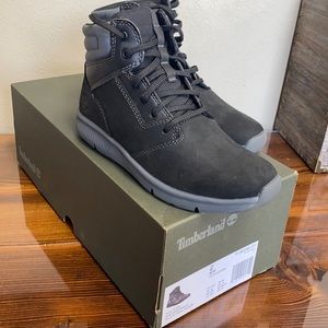 NIB Boys Timberland Sneaker Boots - Size 2